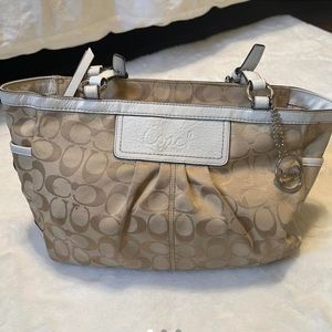 Coach shoulder bag